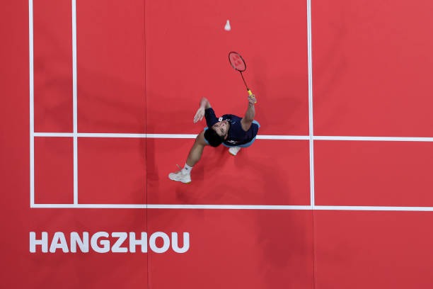 羽毛球拍品牌价格排行：Yonex、Victor、李宁谁更贵？