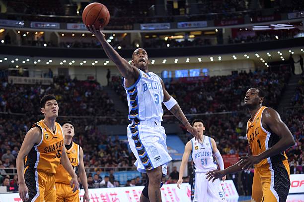 篮下霸主：NBA中锋崛起之路