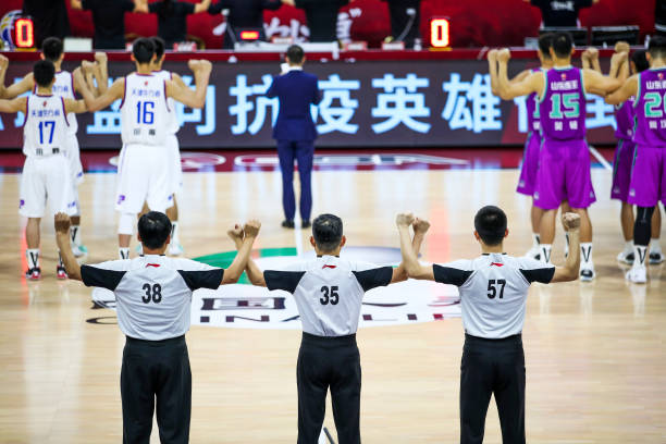 NBA手机新浪网官方网站：最新赛程与实时比分一网打尽